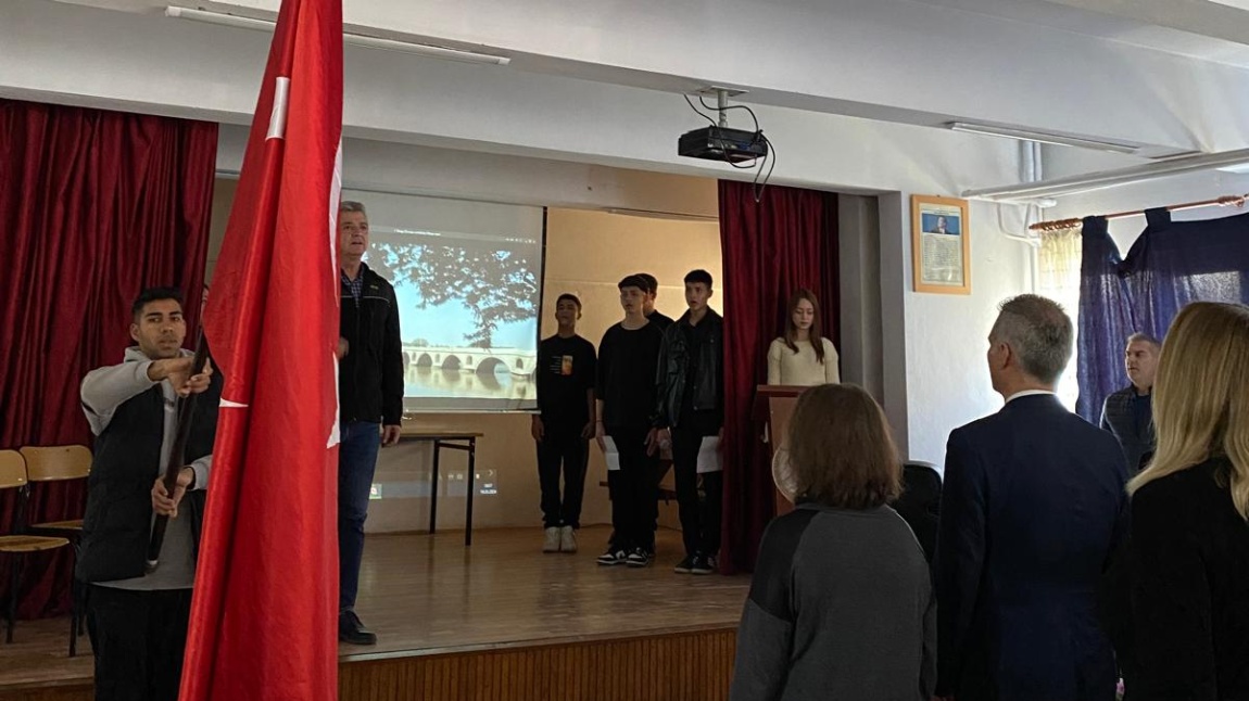 18 Mart Çanakkale Zaferi'nin Yıldönümü Dolayısıyla Gerçekleştirilen Tören Çoşkuyla Kutlandı